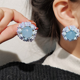 ������Ů�ĳ����{ɫ������h�r�аٴ���|�ɐ��}����Ů