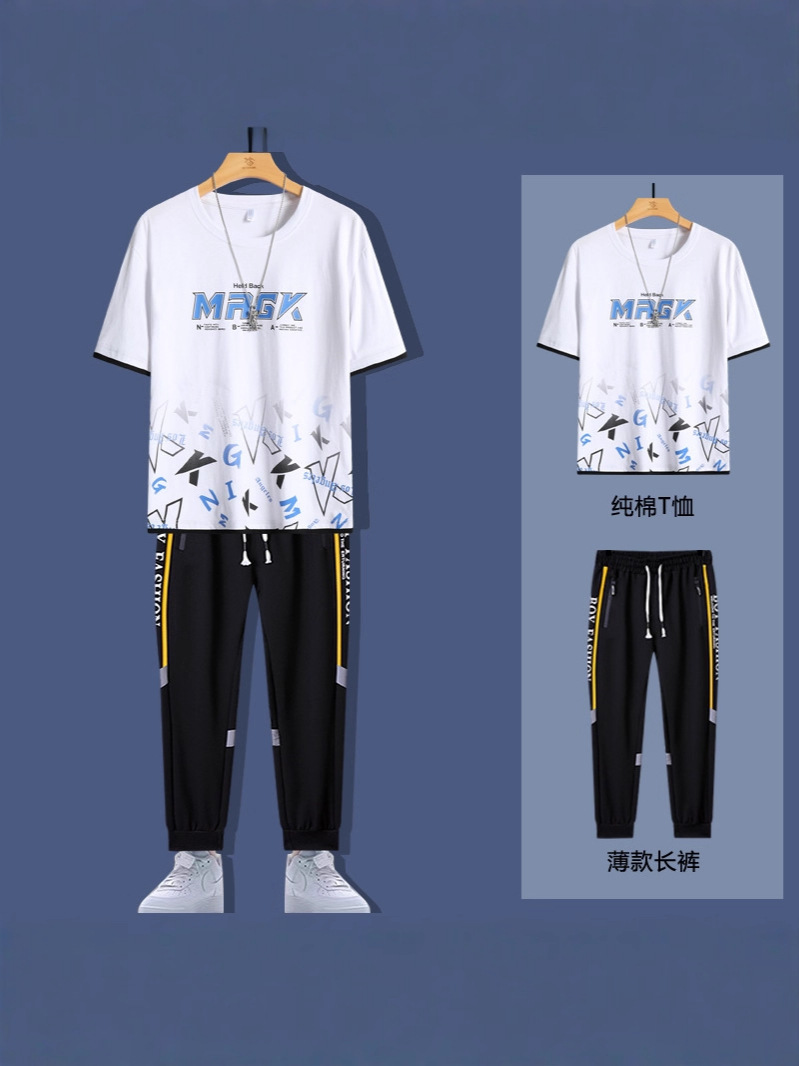 Un conjunto de verano de dos piezas de moda deportiva de algodón de manga corta camiseta de pantalones largos juveniles de moda masculina