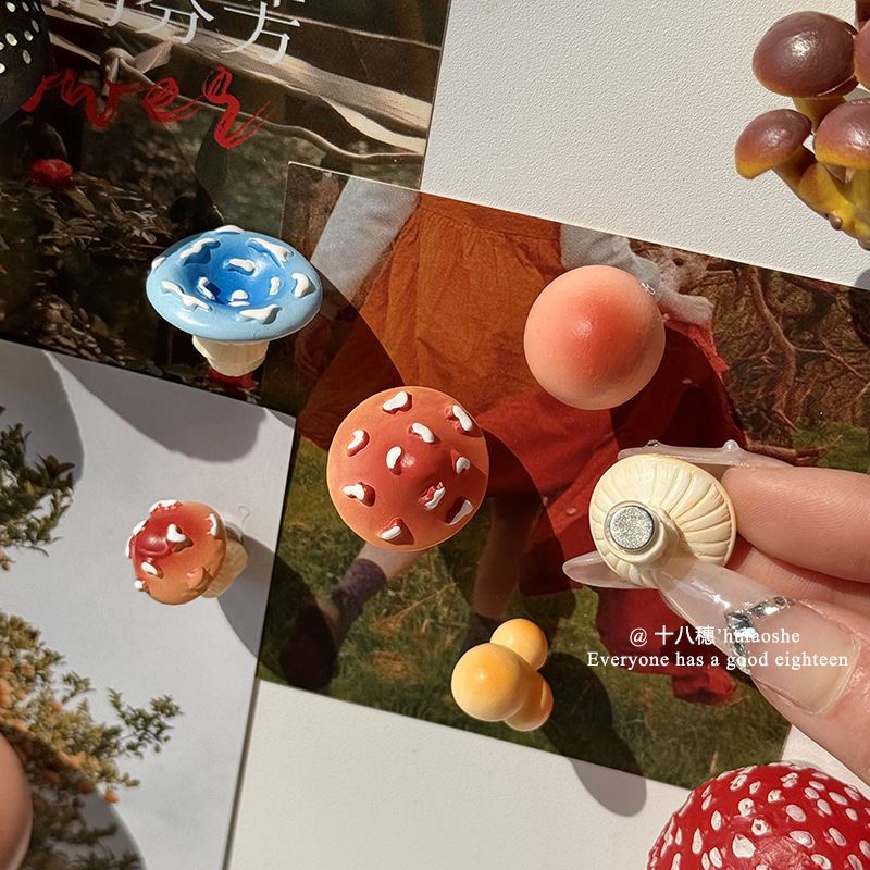 Ins風かわいいキノコのアイデアシミュレーション森林冷蔵庫に立体装飾品のアイデア冷蔵庫装飾を貼る|undefined