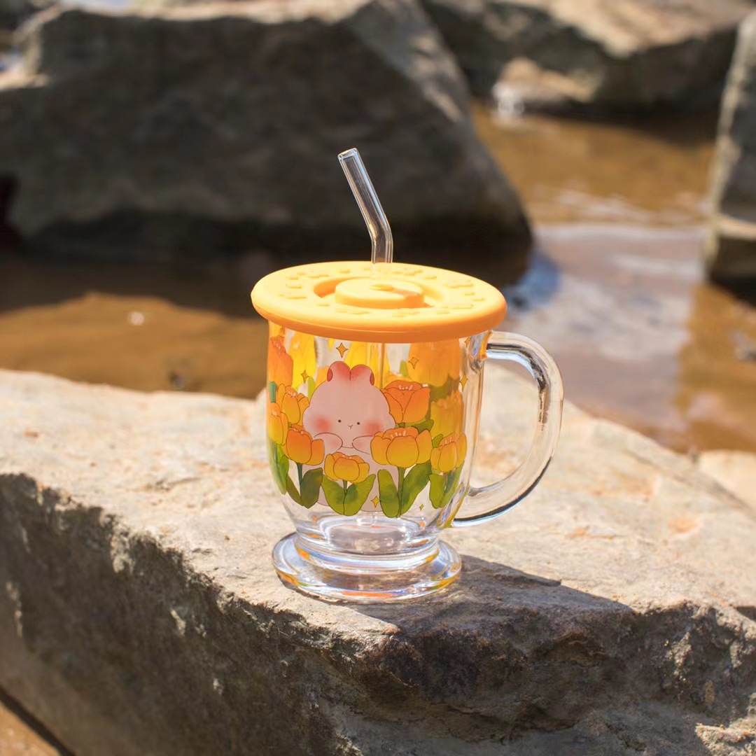 Creativo simple Flor del tulipán conejo de dibujos animados taza con la mano regalo paja vidrio agua Oficina