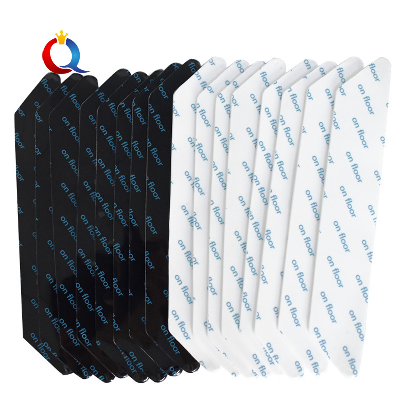 En stock triángulo negro nubes traceless estera antideslizante alfombra pegatinas fijas PU lavable manta antideslizante pegatinas