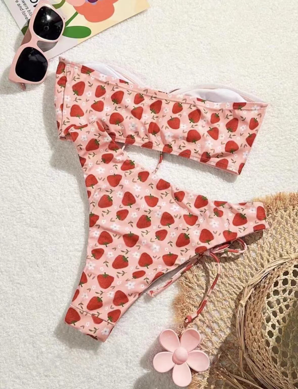 Bikini Set With Strawberry Print For Women's Beach And Pool Wear_voghion.com