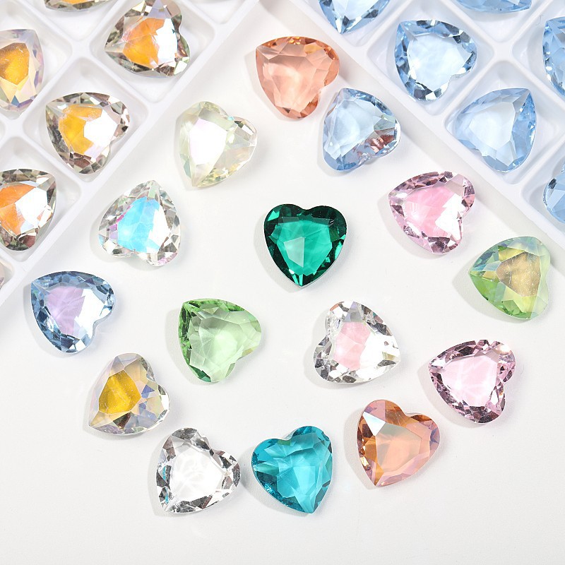 3g Weight Nail Decoration Accessories Nail Supplies Glass Material Heart Shape Pattern Heart Shape Glass Nail Decoration Accessories 6