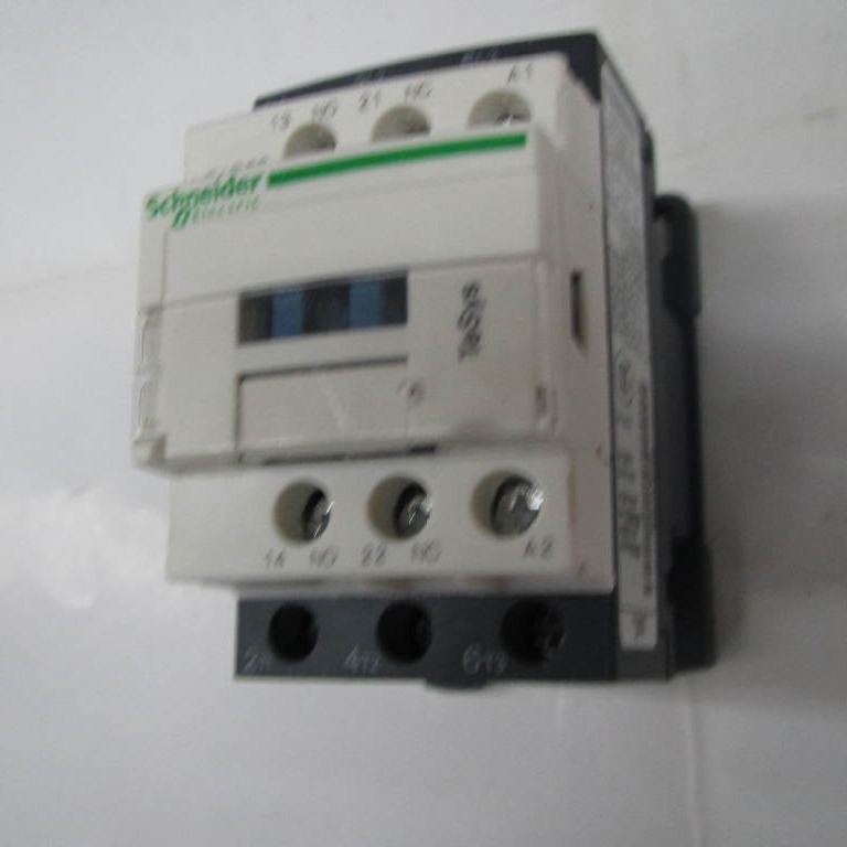 原装正品LC1D09B7C AC24V 50/60Hz Schneider三级交流接触器