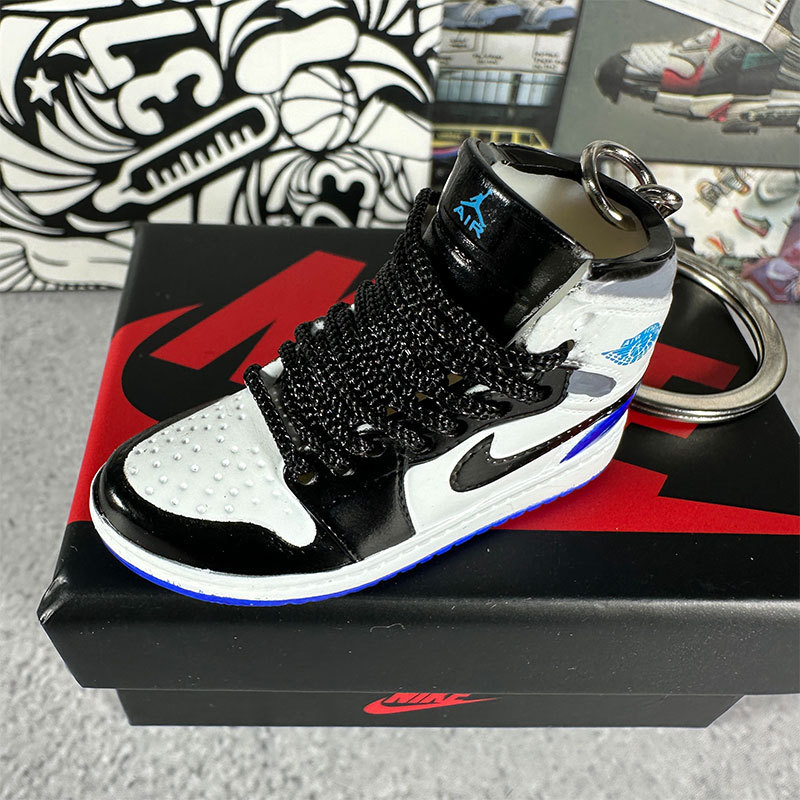 145. white and black hook + box