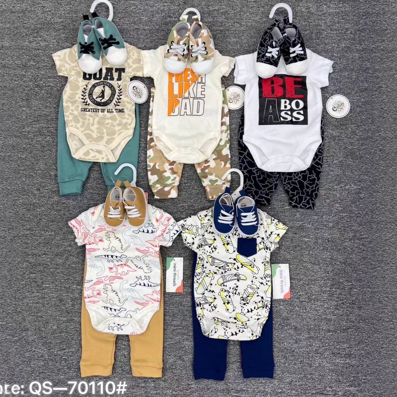 Comercio exterior bolsas de bebés recién nacidos de verano mangas cortas tres piezas con zapatos 3 piezas ropa de bebé al por mayor image 2