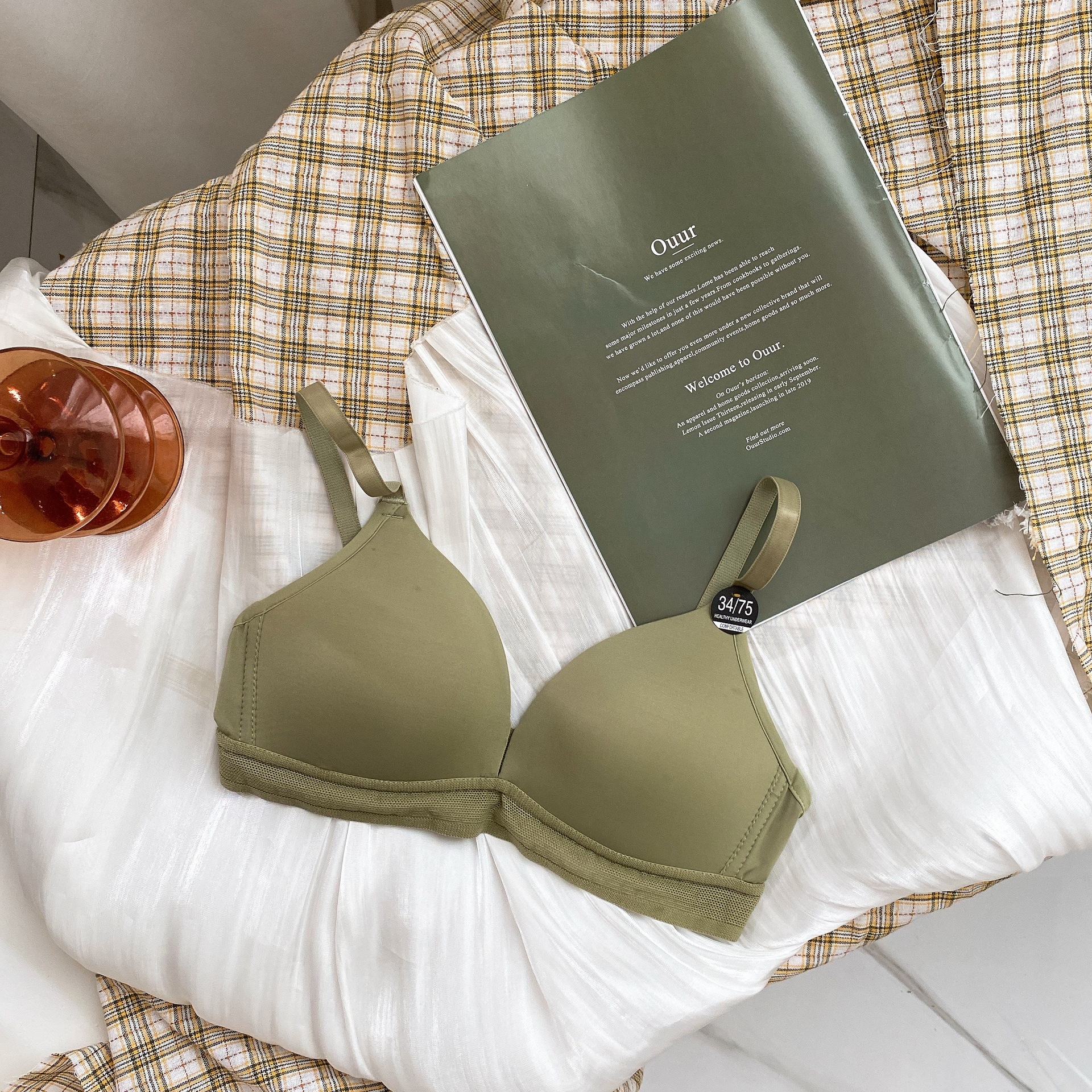 Copa triangular sin costuras