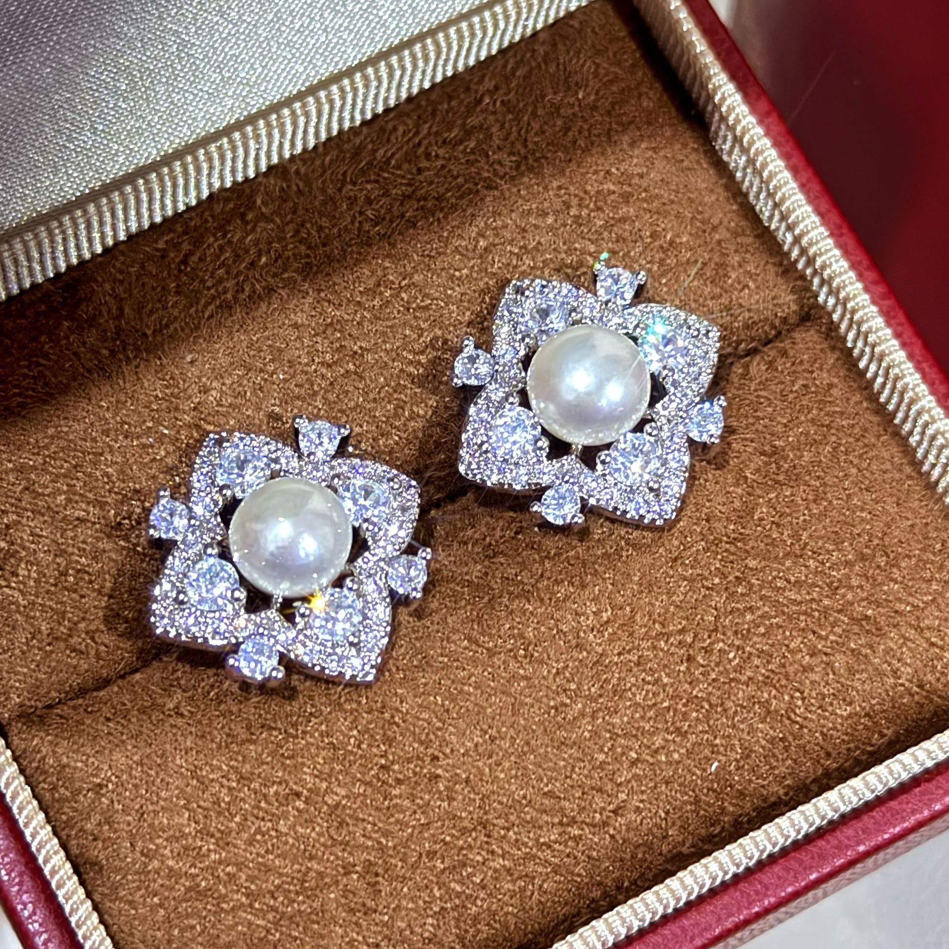 ��ʽ���α�͸�ʯ��Ȼ��ˮ�����׹������ָͨ��ʱ������������װ