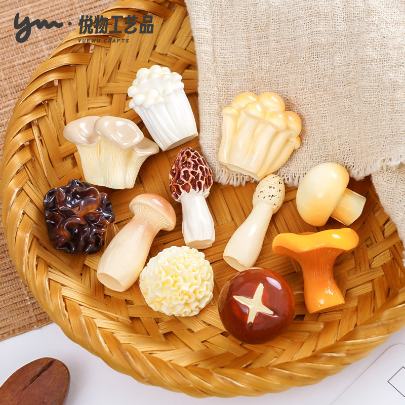 Simulation Flammulina velutipes Pleurotus eryngii Eating Play Mushroom DIY Decorations Blind Bag Accessories Mini Car Desktop Small Ornaments Simulation Flammulina velutipes Pleurotus eryngii Eating Play Mushroom DIY Decorations Blind Bag Accessories Mini Car Desktop Small Ornaments