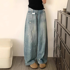 夏の太った女の子のための大きいサイズのリップドジーンズ、女性のためのゆったりとしたスリムなストレートパンツ、ニッチなワイドレッグパンツ