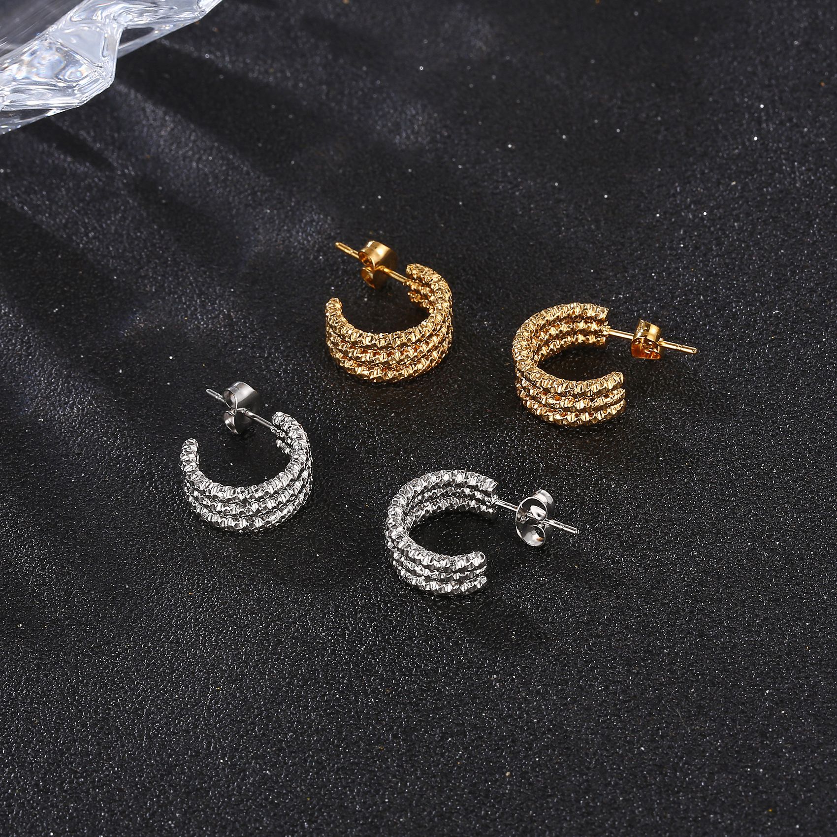 15g Weight Electroplated Gold Plating Process PVD Coated 18K Gold Real Gold Plated C Shape 201 Stainless Steel Fashion Waterproof Non Tarnish Ear Studs