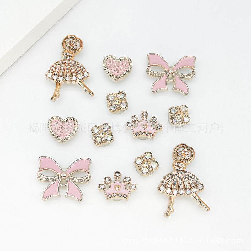 クロスボーダー 2025 下駄靴花装飾アクセサリー PVC ソフトプラスチック DIY 靴バックル卸売工場直接供給|undefined