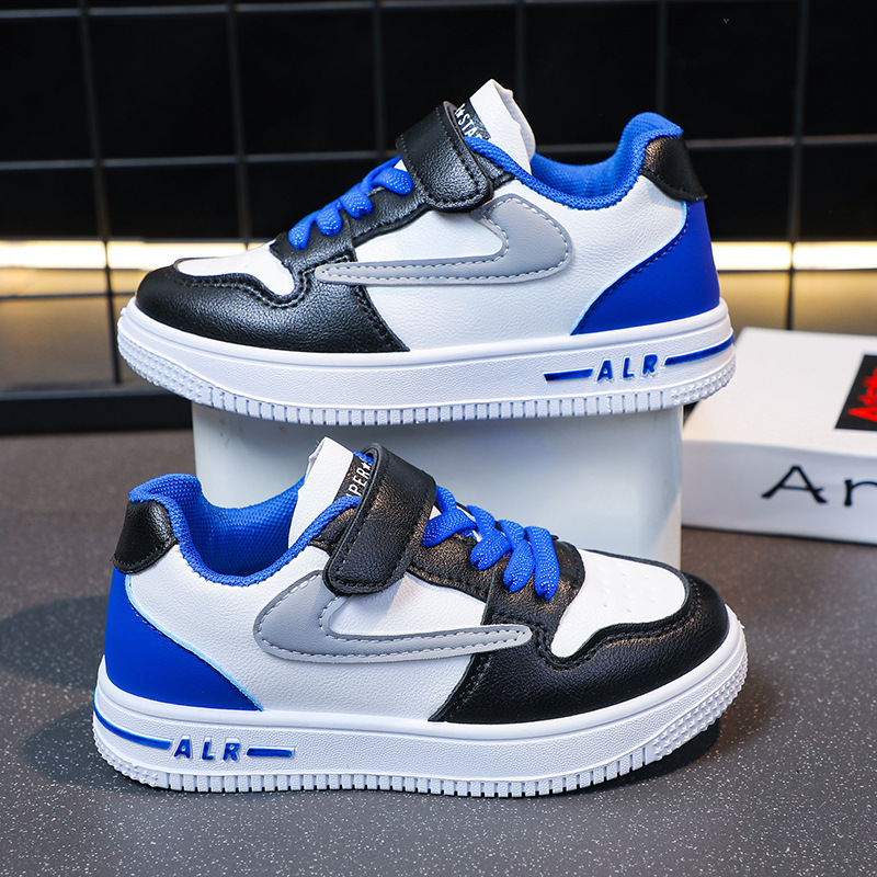 Niños 2025 primavera y otoño nuevos zapatos de skate para niños grandes zapatos deportivos para niños primavera niñas zapatos de skate transpirables comercio exterior