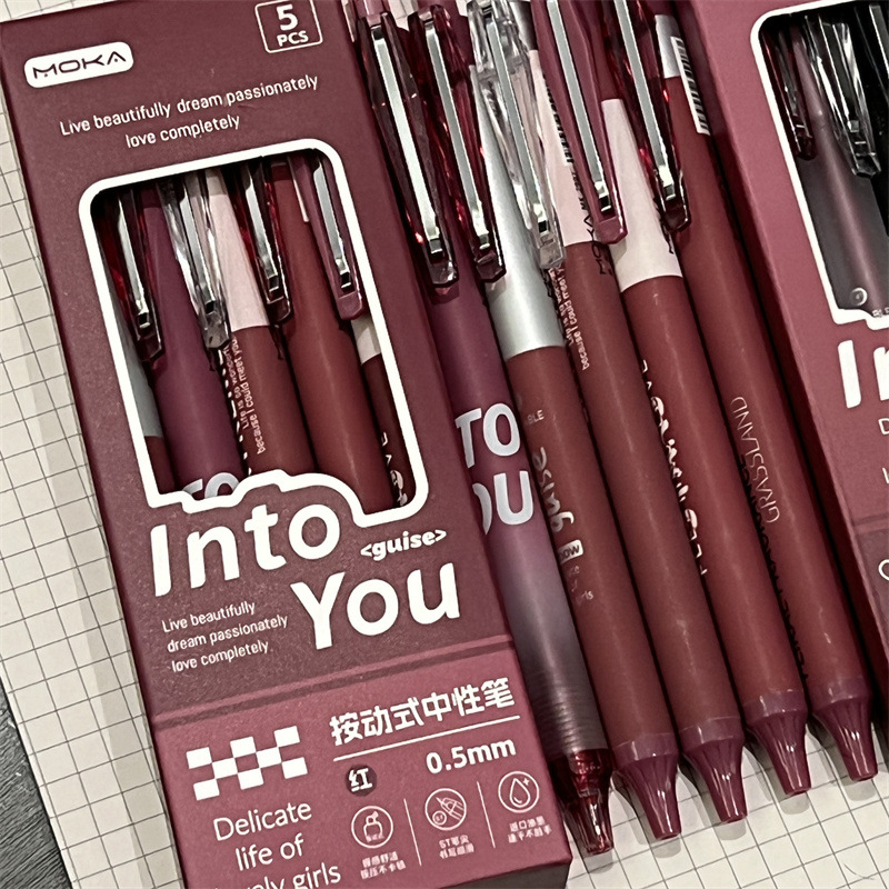 Bolígrafo rojo para cambiar el mal viento bolígrafo rojo simple bolígrafo rojo de alto valor de los estudiantes maestros bolígrafo rojo corazón de la niña