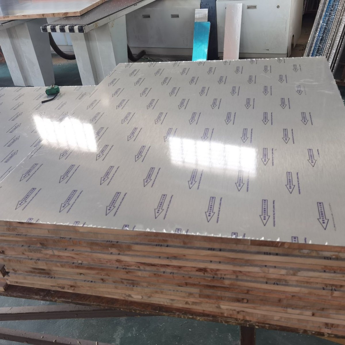 阳极氧化拉丝铝板复合蜂窝板 镀锌板复合蜂窝板 车用家具铝蜂窝板