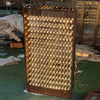 定制带灯不锈钢亚克力酒柜餐边柜靠墙展示柜红酒架钢板柜源头工厂