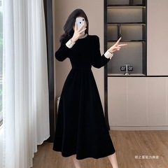 十三行品质新款早春收腰显瘦丝绒黑色长裙赫本风气质连衣裙女实拍