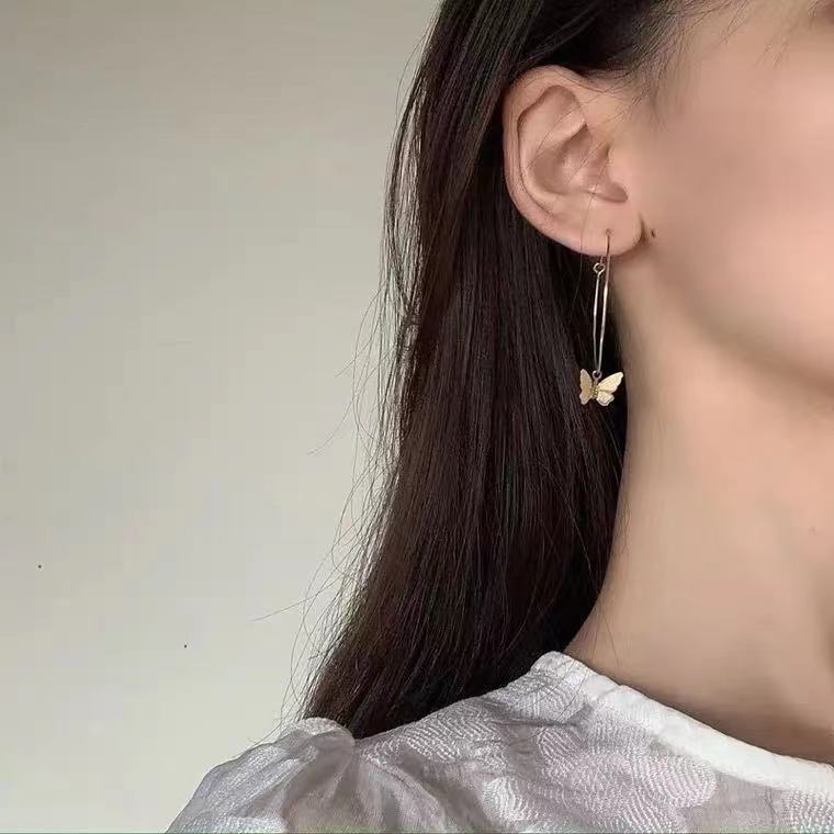 Large circle ear jewelry pendant fashion European and American exaggerated sense ear ring ear ring elegant golden temperament butterfly senior female