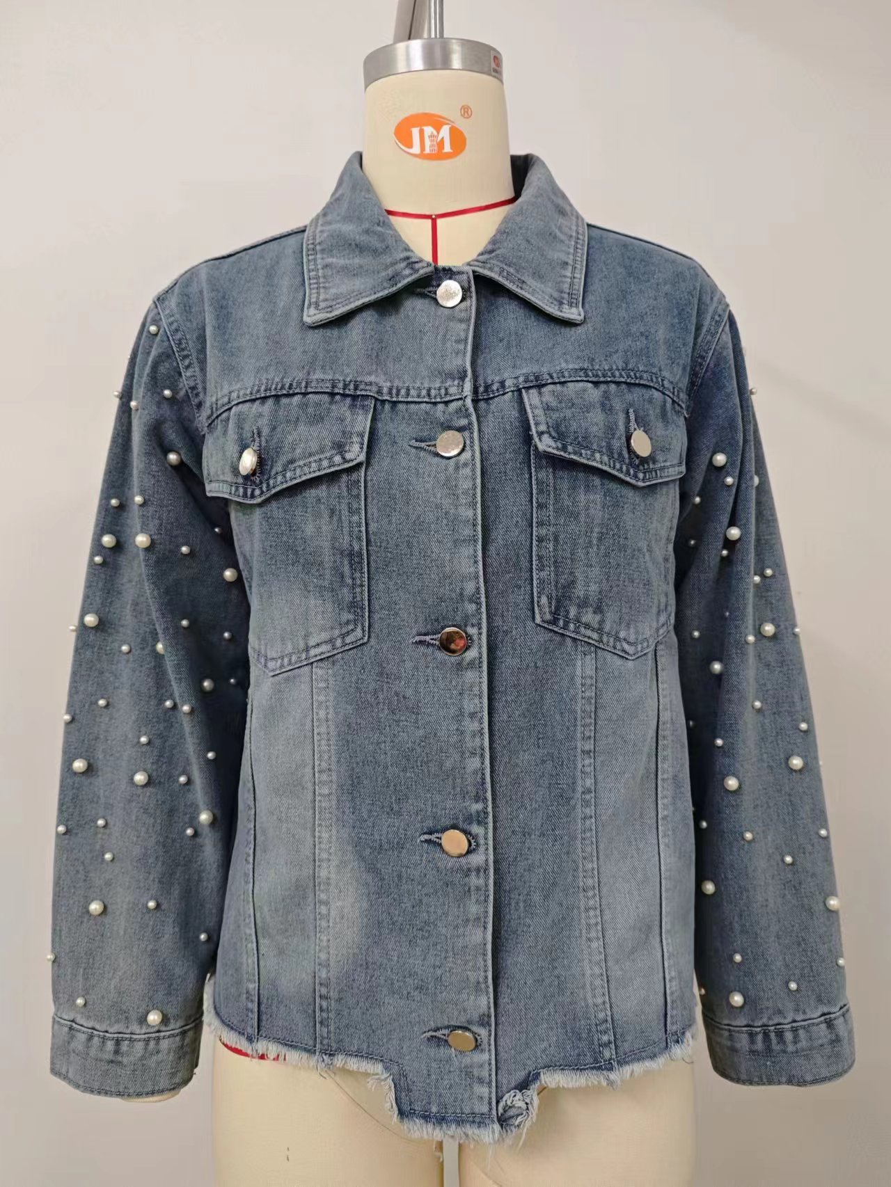 Women's Pearl-Embellished Denim Jacket – Metal Buttons & Frayed Hem image 8