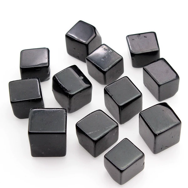 Obsidian (black stone)