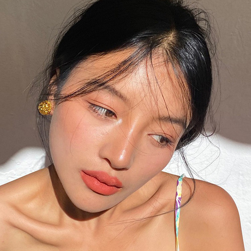 Ro Jia Golden Hollowed-Out Woven Earrings for Women, Elegant & Affordable Luxury, Unique Design, High-End Appeal—Oversized European and American-Style Earrings Available for Wholesale
