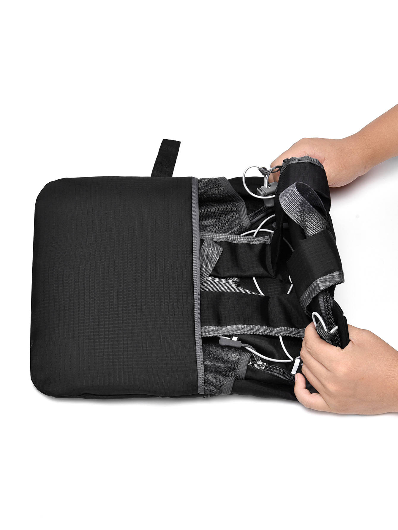 Mochila de Senderismo Plegable de Nylon Impermeable y Ultraligera para Deportes al Aire Libre image 5