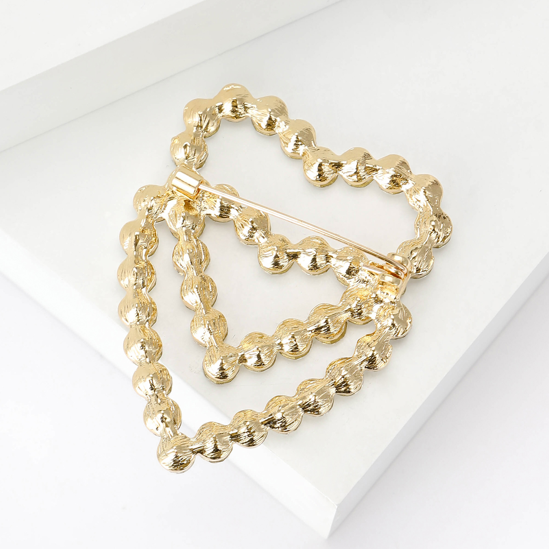 Elegant, Simple Style Style Elegant Simple Style Pin Heart Shape Alloy Rhinestones Women's Brooches