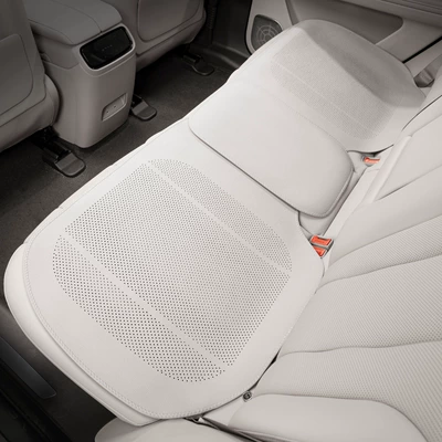 Suitable for Leapmotor Seat: Seat cushion, seat cover - warm-white-nappa-breathable-fully-surrounded-rear-seat-cushion