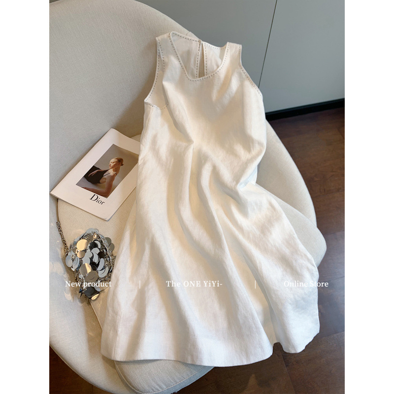 Old money style white cotton and linen sleeveless dress for women in summer 2026, new high-end feeling, simple temperament, slimming vest skirt