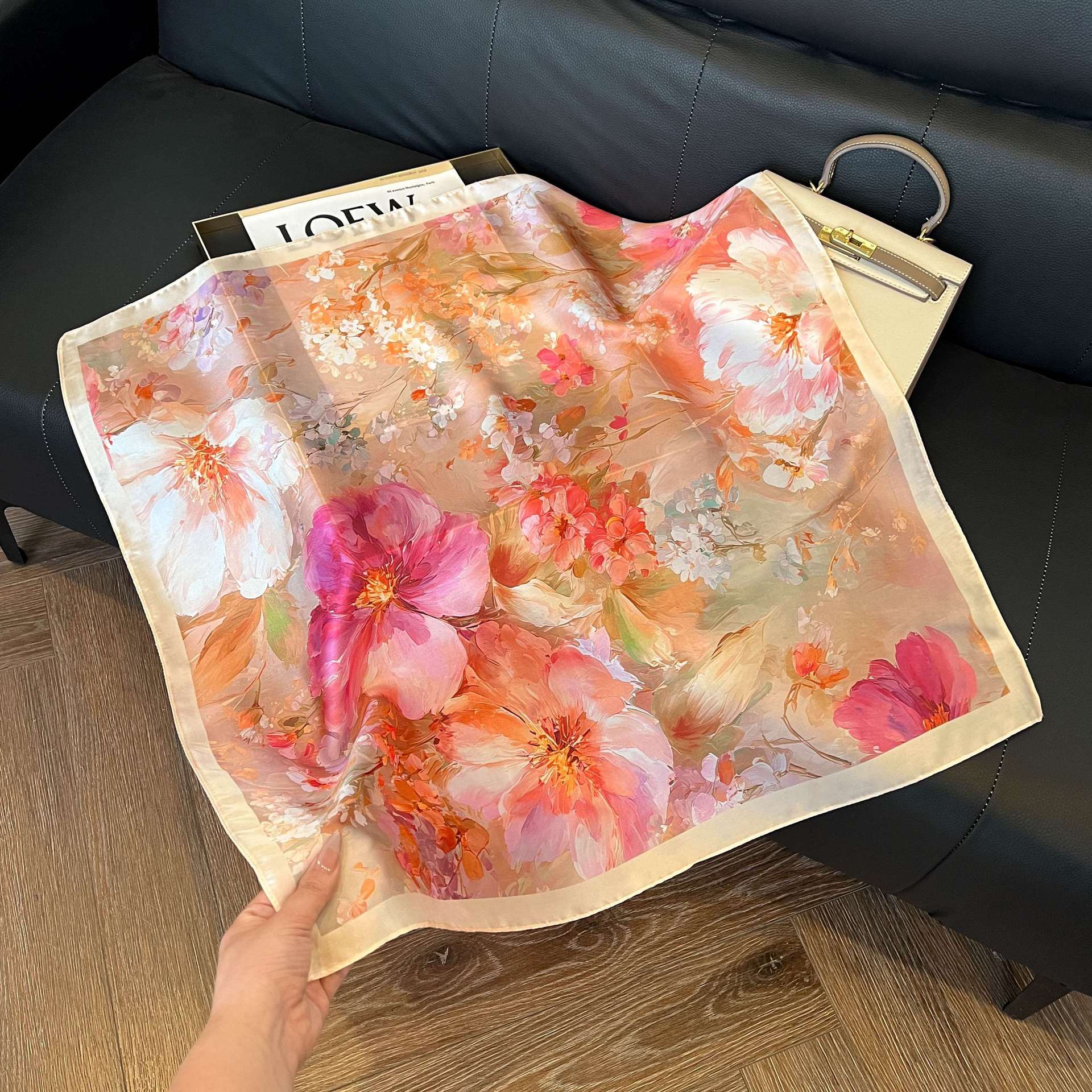 Transfronterizos nuevos bufandas de seda azul de alto nivel de seda cuadrada de simulación bufandas de moda de decoración de moda de combinación bolsa correa de pelo bufandas profesionales
