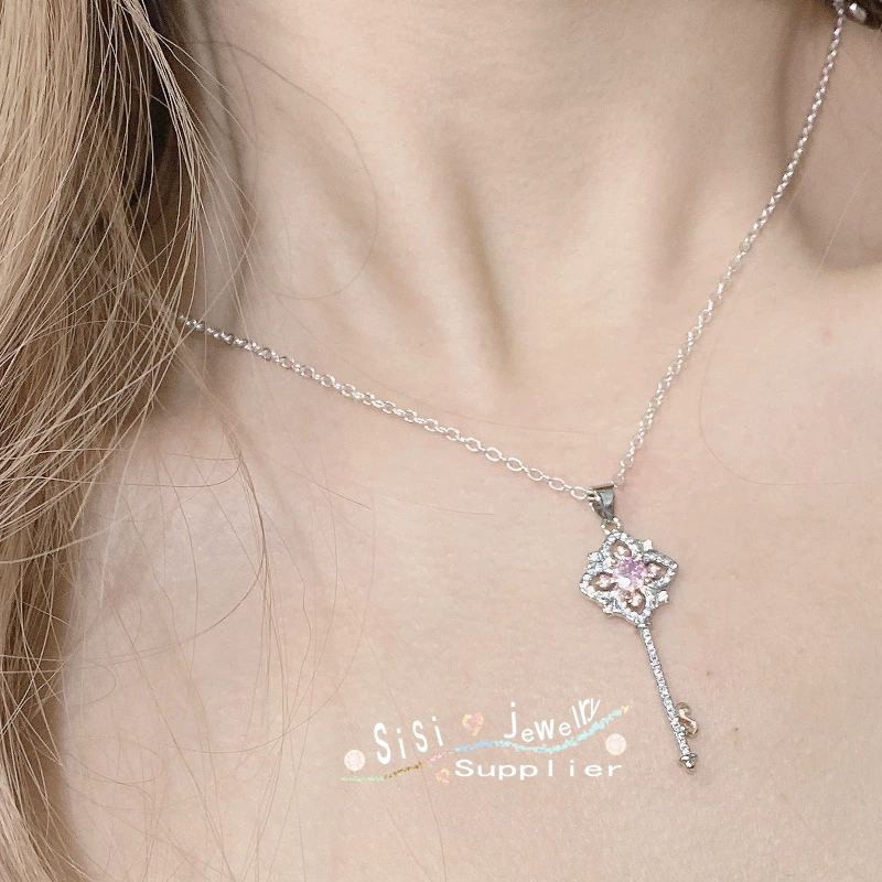 SISI Flower Fairy новые изделия, позолоченный комплект с изумрудом, микроинкрустация крошечными кристаллами, кулон-ключ для девочки