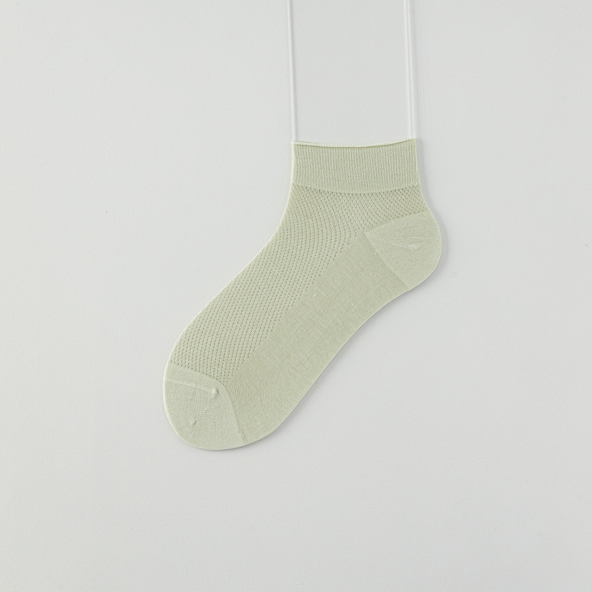 Светло-зеленый