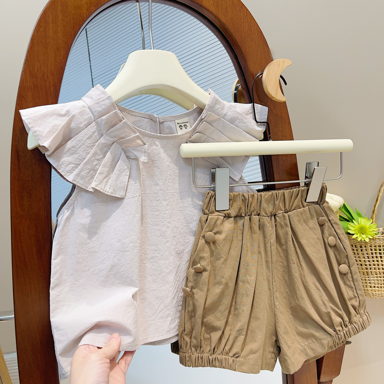 Mädchen Set Mit Rüschenärmel Top Und Lässigen Shorts_voghion.com