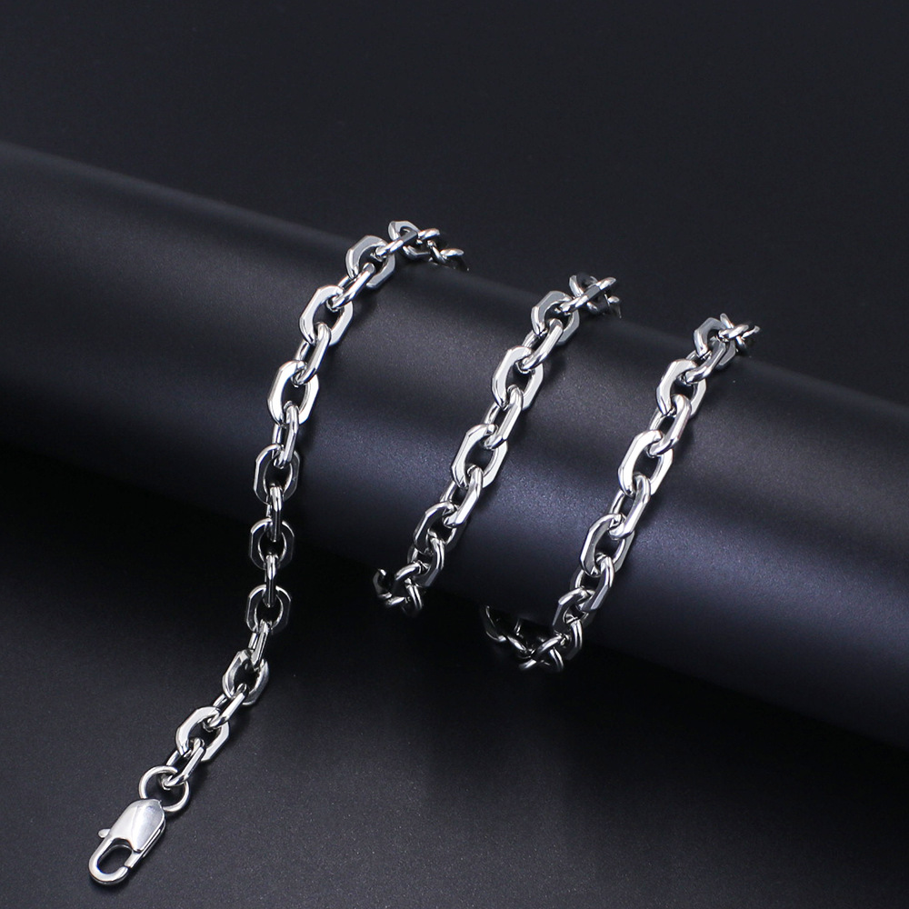 Hammered Cross Octagonal Cuban Link Chain Bracelet For Men_voghion.com