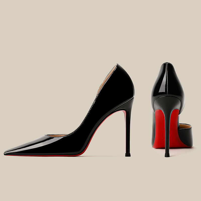 Women's stiletto heels with side cut-outs, 2026 new style, patent leather, sexy and elegant, black pointed-toe, versatile and fashionable women's flats