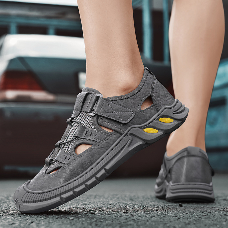 Sandalias transfronterizas Moda para hombres Baotou Jóvenes estudiantes Zapatos de playa Sandalias y zapatillas deportivas para hombres Zapatos de moda al por mayor