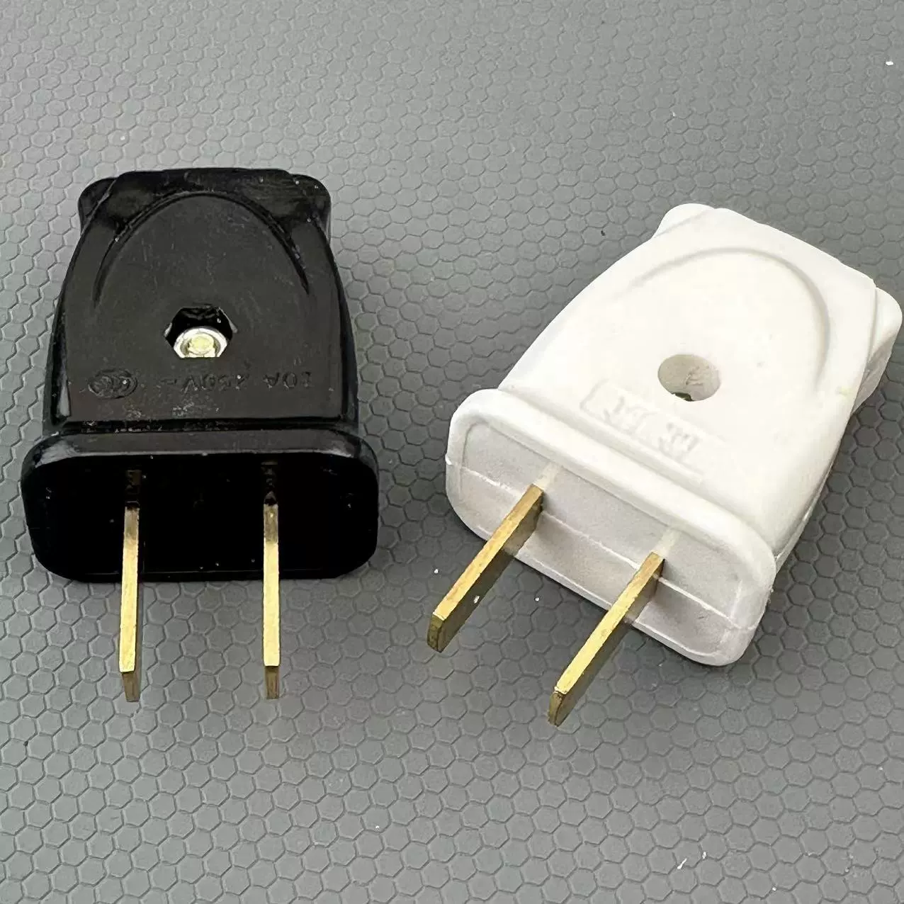 Черный двухфутовый штекер два дета два элемента 10A220V источник питания две стороны, две стороны, две четырехугольника, без проводки