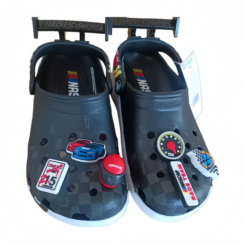 Kajia's New Racing-Themed Clogs for Men and Women, Outdoor Non-Slip Beach Shoes, Classic Flashing Lights, Wholesale from the Manufacturer