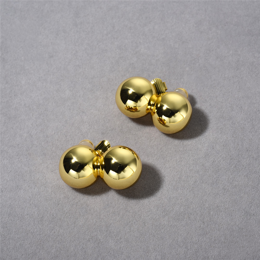 1 Pair Lady Ball Plating Copper 18K Gold Plated Ear Studs display picture 3