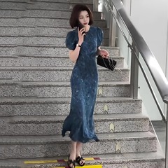 プラスサイズの女性の涼しく快適なドレス、夏のフレンチスカート、太ったmmはお腹をカバーしてスリムに見えます