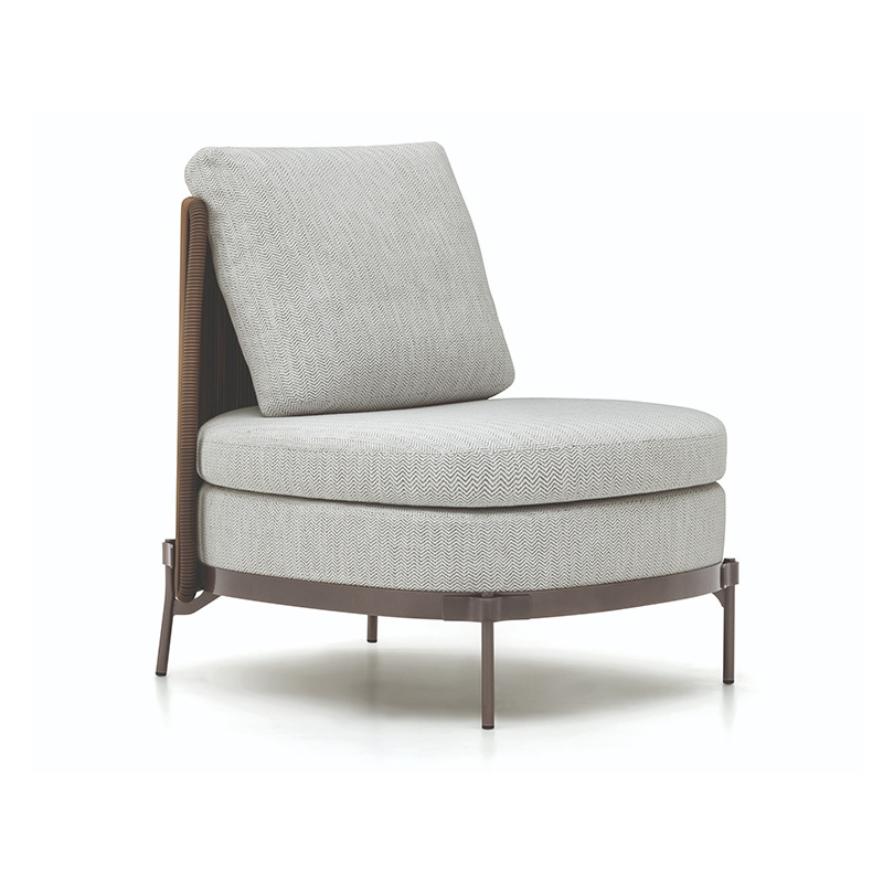 Diseñador de sofá al aire libre nórdico silla de lujo ligera trenzada de caña villa área de alojamiento residencial hotel patio área de ocio muebles