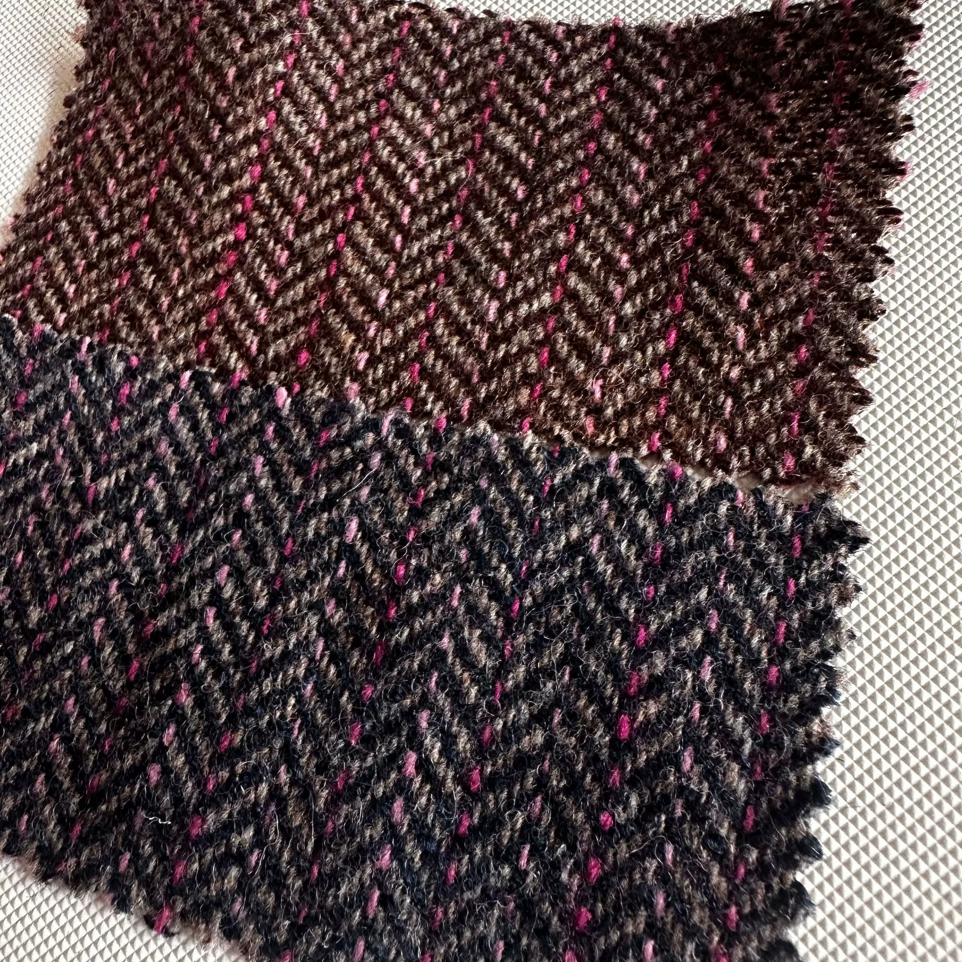 全毛人字条纹精纺单面呢外套时装面料粗花呢直条西装裤装毛呢面料