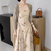 新中式连衣裙女夏季复古国风碎花吊带裙改良旗袍长裙+披肩两件套