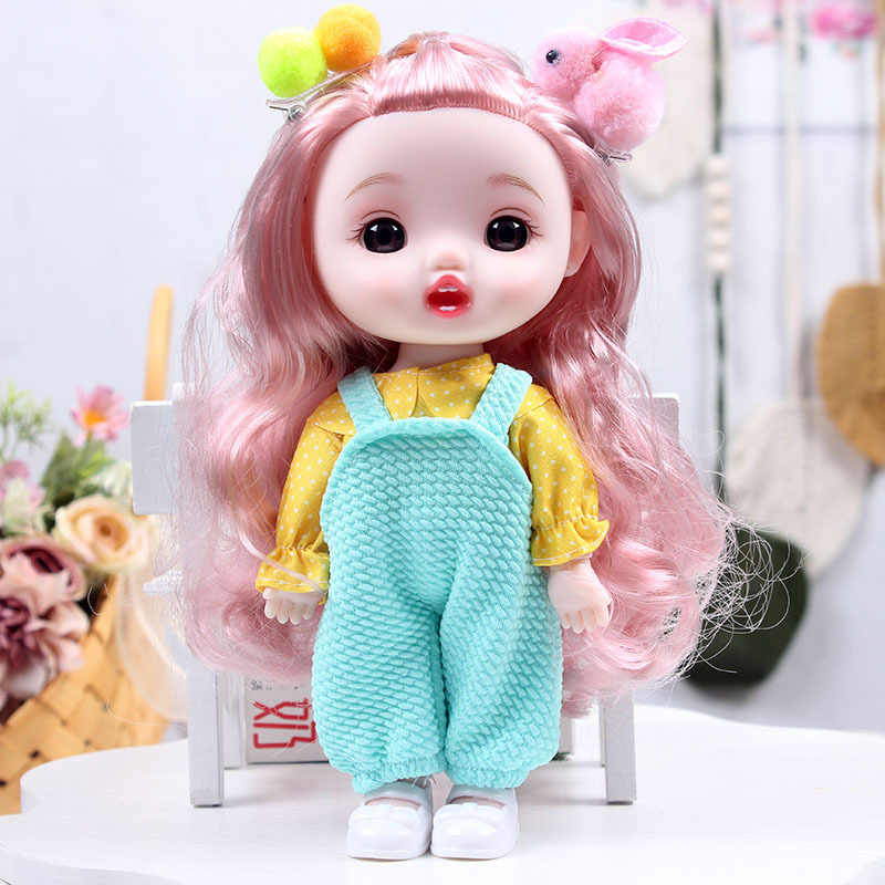 Venta al por mayor 22cm comercio exterior nuevo estilo venta caliente leche linda muñeca de vinilo linda princesa niña jugar a la casa juguetes