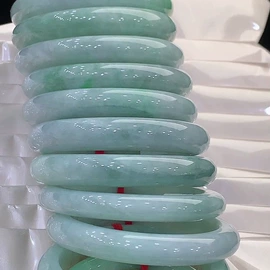 翡翠项饰;翡翠手饰;天然珍珠项饰