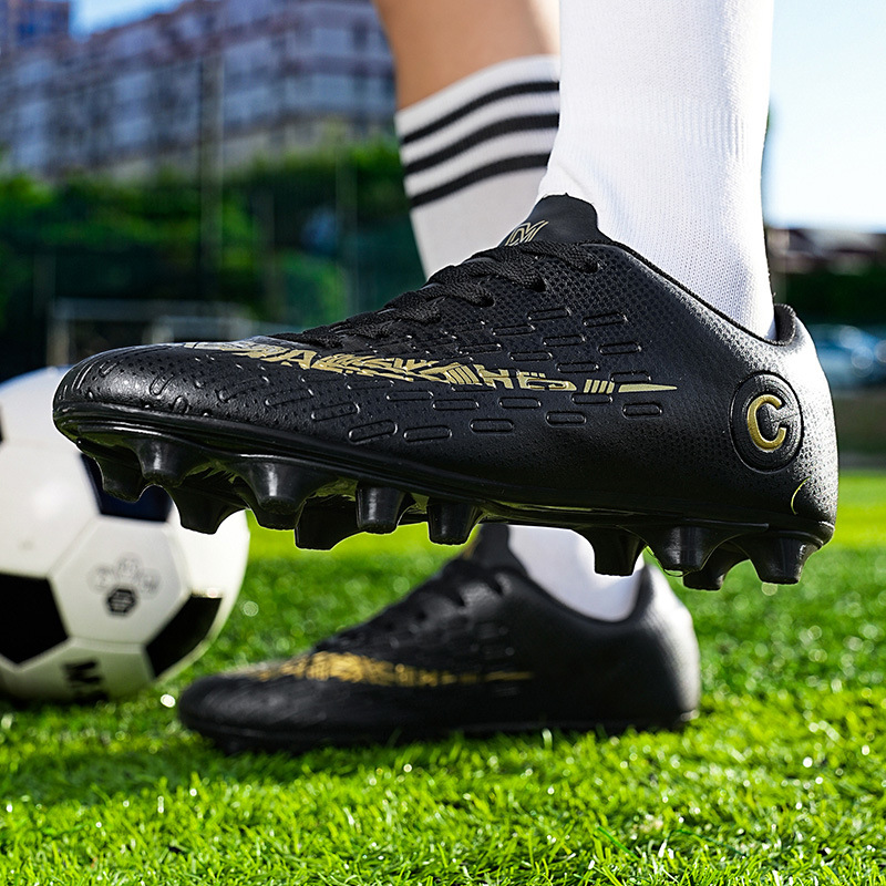Zapatos de fútbol transfronterizos de baja altura, zapatos de fútbol interiores y exteriores, zapatos de fútbol para hombres, clavos cortos y largos, zapatos de entrenamiento de clavos FTSG