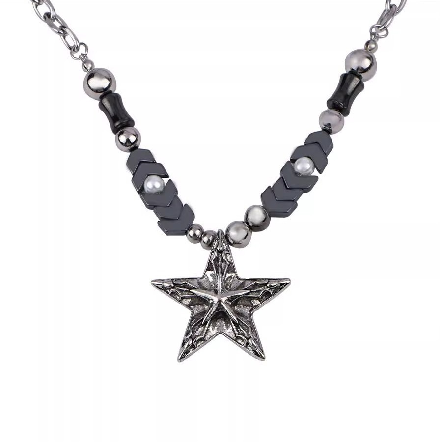 Collana gothica vintage con stella per donna perline nero argento_voghion.com