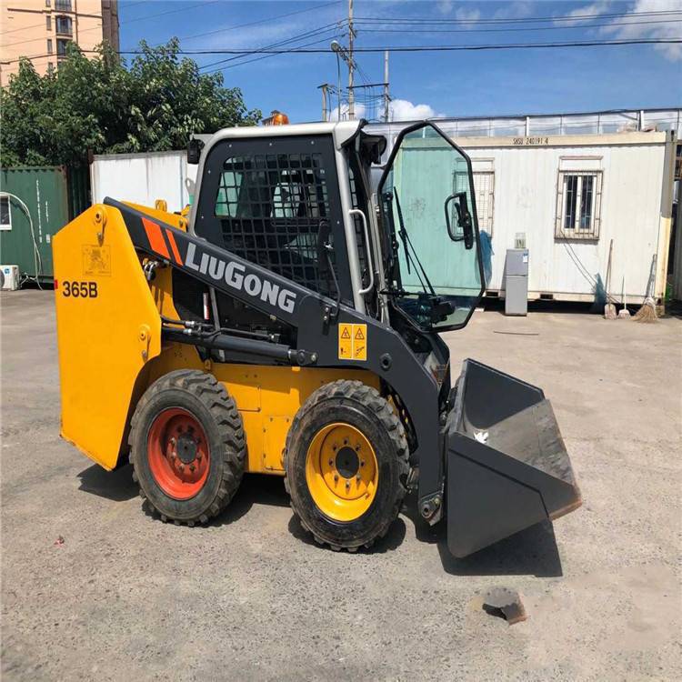供应柳工365B滑移式装载机 准新机