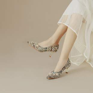 �����L�荻���\�چ�ЬŮ��ʽ�͹�С���߸�Ь���������_����Ь