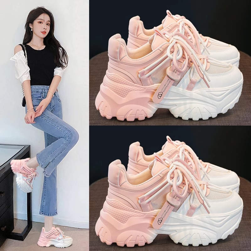 Zapatos de papá zapatos de mujer primavera 2025 nueva altura de suela gruesa super caliente deportivo blanco de verano red transpirable